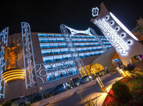 Azura Deluxe Resort & Spa - Ultra All Inclusive