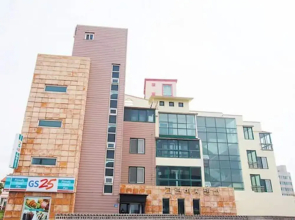 Jejugreen Beach Pension