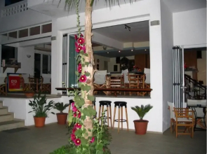 Emerald Studio & Hotel