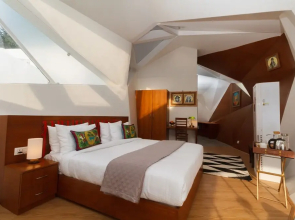 Tree of Life Eila Art Hotel; Naggar
