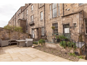 Lovely 3BR Garden Flat for 5 Within City Centre