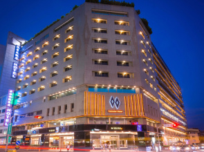 Twinstar Hotel