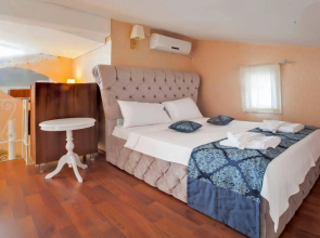 Peace Hotel