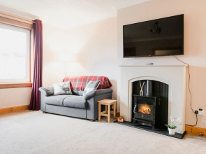 3BD House Fantastic Mountain Views Innerleithen
