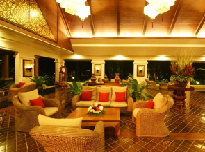 Laluna Hotel & Resort