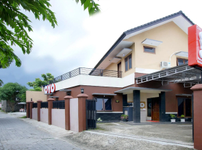 OYO 347 Bayang Brothers Guest House
