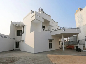 Hotel A R Inn 1 By OYO Rooms