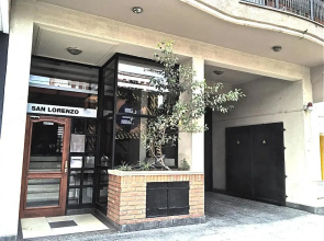 Rent for Days II - Top Centro