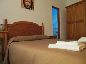 La Palma Hostel - Pensión Central
