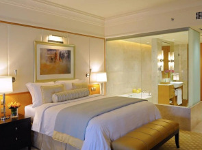 Отель The Ritz-Carlton, Dubai International Financial Centre