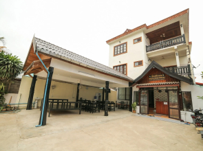 Maylay Guesthouse