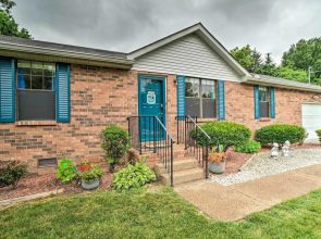 Charming Nashville Home Near Restaurants & Bars!