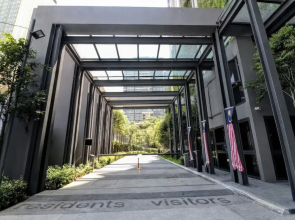 Mews Luxe Residence Apartments