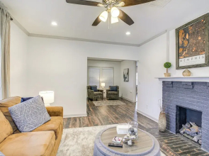 Walk to Eats: Midtown Memphis Home w/ Patio!