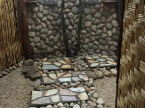 Queen Elizabeth Bush Lodge