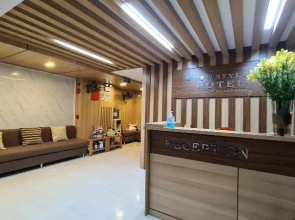 Reddoorz near Tran Duy Hung Street 3