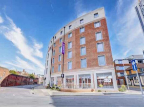 Premier Inn Portsmouth Dockyard