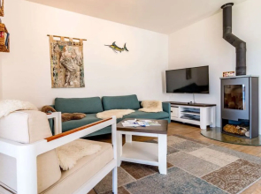 Lakeside Village 37873