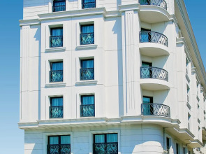 Yuksel Istanbul Yenikapi