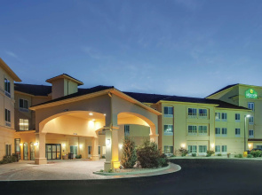 Comfort Inn & Suites Verona at Turning Stone Resort Casino