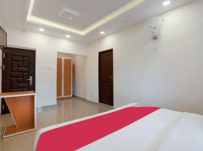OYO 42688   Adora Hotel Fathima Palace