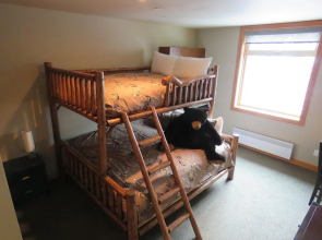 Kookaburra Lodge #205 By Bear Country