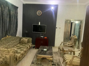 Ellex Sleeves Apartment