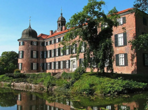 Art Nouveau Villa am See