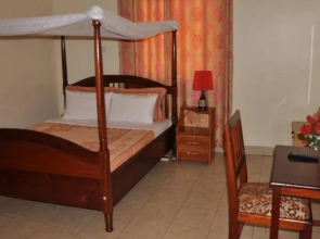 Uhuru 50 Hotel Kasese
