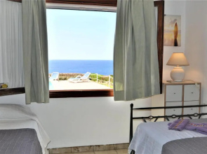 VILLA HELIOS Villa en Cala Pi con vistas despejadas