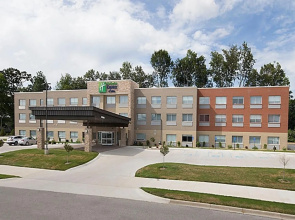 Holiday Inn Express & Suites Michigan City by IHG