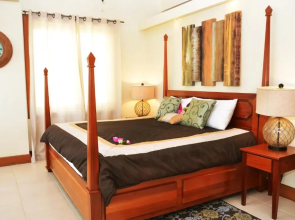 The Villas at Cocoplum