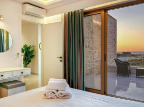 Koukis Villa With Sea View