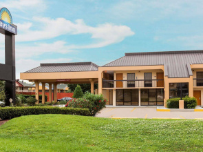 Motel 6 Baton Rouge, LA - East - I-12