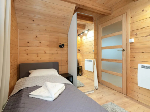 Holiday House With Garden by Renters