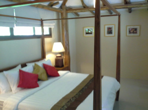 Jindarin Beach Villa