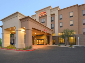 Hampton Inn & Suites Las Vegas Airport