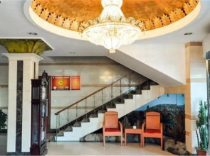 Chengde Jichu Hotel