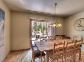 Shady Maple Retreat