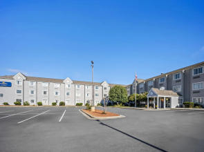 Microtel Inn & Suites by Wyndham Greensboro