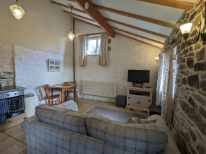 Elegant and Secluded 1-bed Cottage Near Bideford