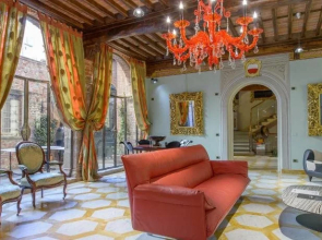 15 Santori Luxury Home