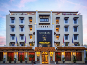 Treasure Oasis Hotel