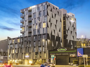 Modern 2BR Penthouse for Families by Zodiak Stays