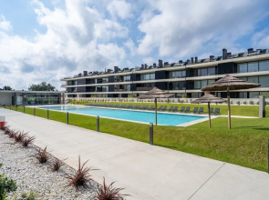 Green Coast Beachfront Retreat by Minho s Guest