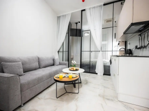 140 SQM Apartment With 4 Units - Great FOR Groups
