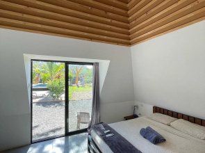 Pyramid Lodge Tamarindo Akhenaton