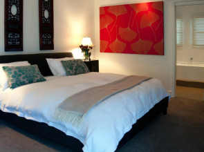 Provenance Accommodation
