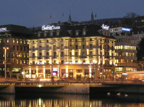 Central Plaza Hotel