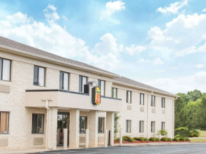 Super 8 Motel - Bedford
